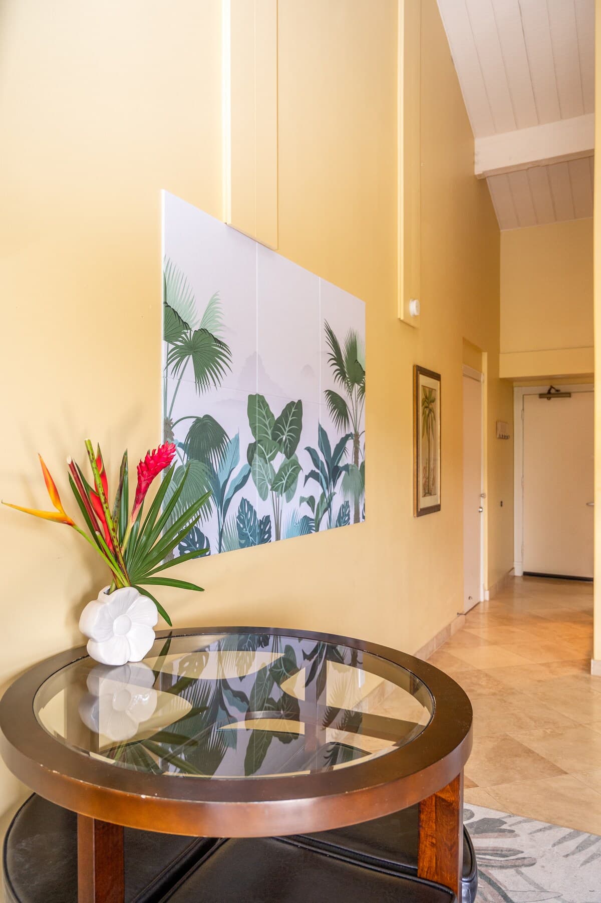 Condo in Princeville · ★4.83 · 1 bedroom · 2 beds · 1 private bath - Photo 4