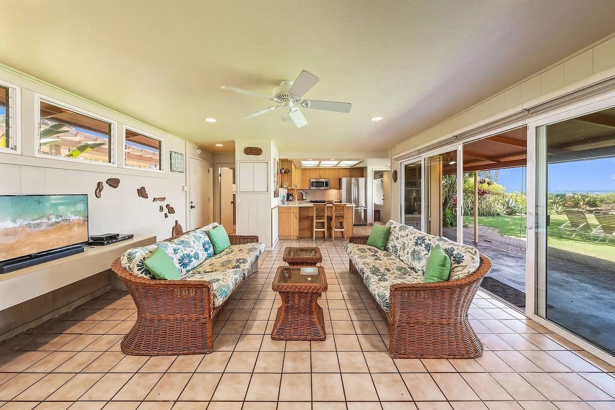 Home in Kihei · ★4.92 · 1 bedroom · 2 beds · 2 baths - Photo 5