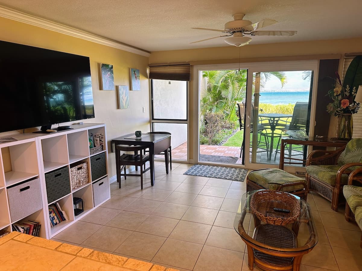 Condo in Wailuku · ★4.73 · 1 bedroom · 1 bed · 1 bath - Photo 2