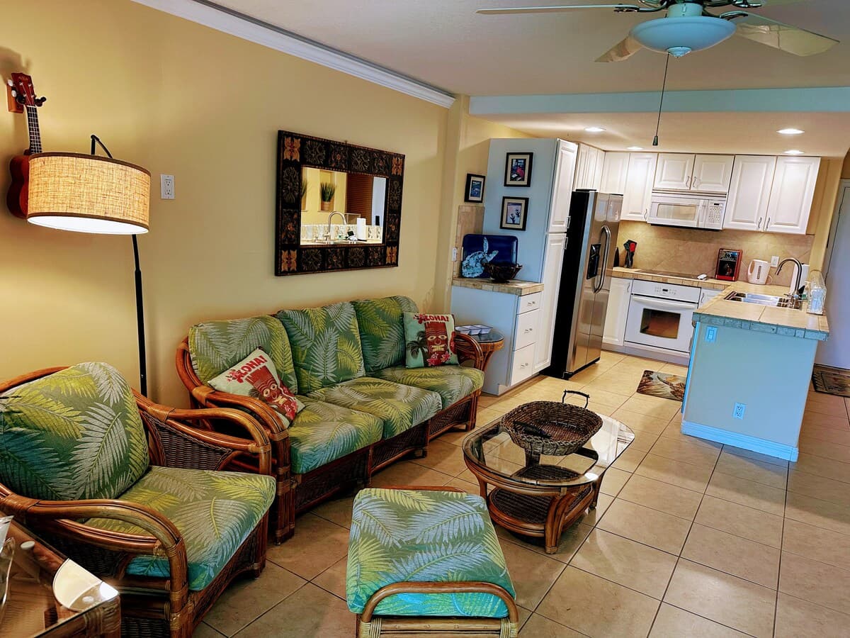Condo in Wailuku · ★4.73 · 1 bedroom · 1 bed · 1 bath - Photo 3