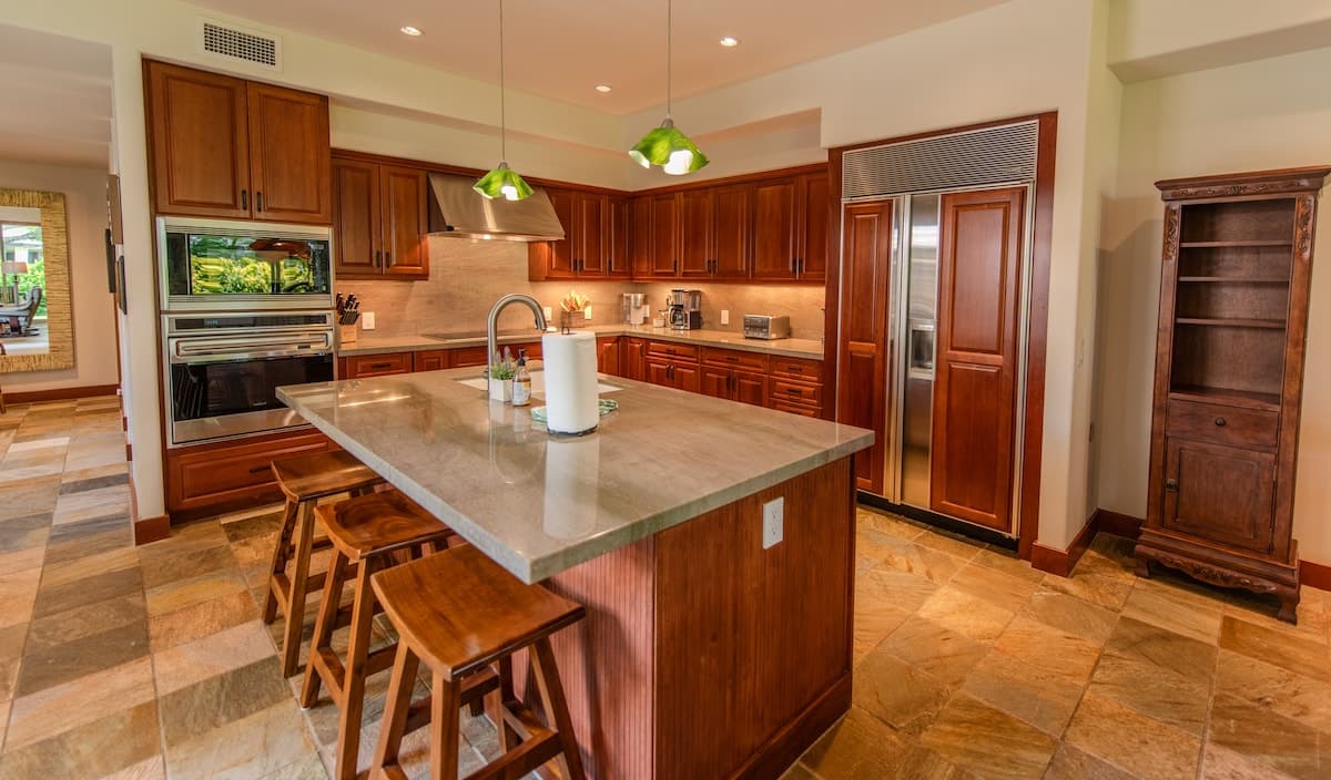 Home in Waimea · ★5.0 · 3 bedrooms · 3 beds · 3.5 baths - Photo 5