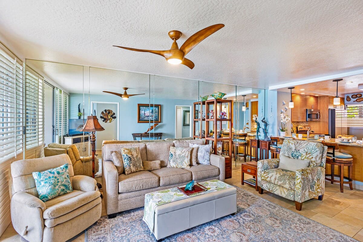 Boldly Oceanfront. Royal Mauian 2-Bedroom Retreat - Photo 1