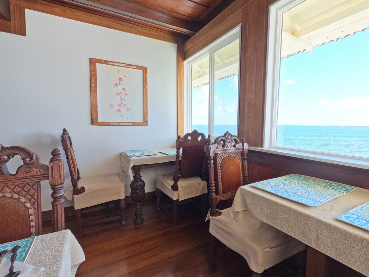 Hilo Bay Oceanfront B&B (Suite #2) King Bay View - Photo 3