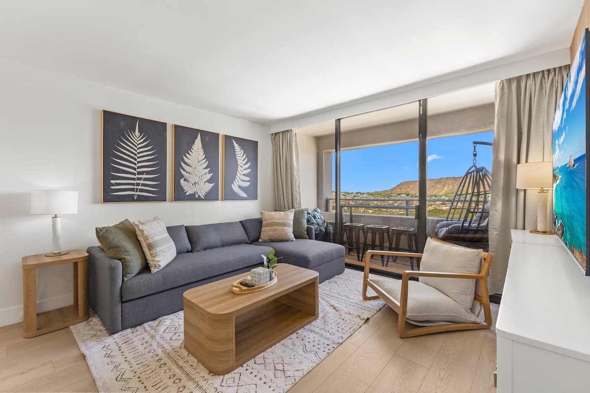 17F-Grand Diamond Head View-2BR-Waikiki w/Parking! - Photo 4