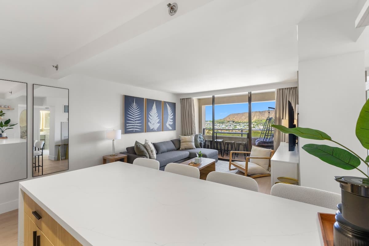 17F-Grand Diamond Head View-2BR-Waikiki w/Parking! - Photo 5