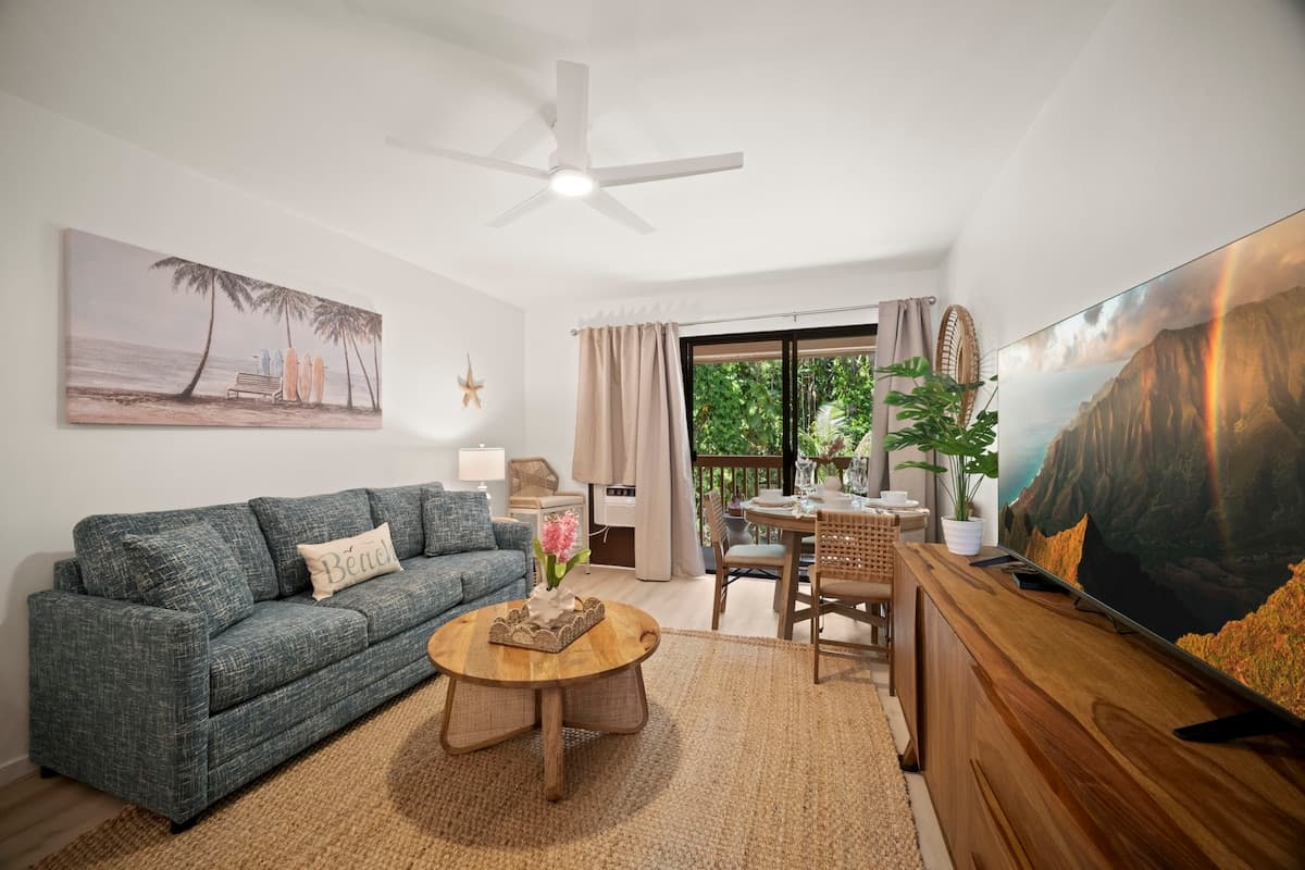 BRAND NEW Remodeled 2/2 Beach Family Getaway w AC! - Photo 2
