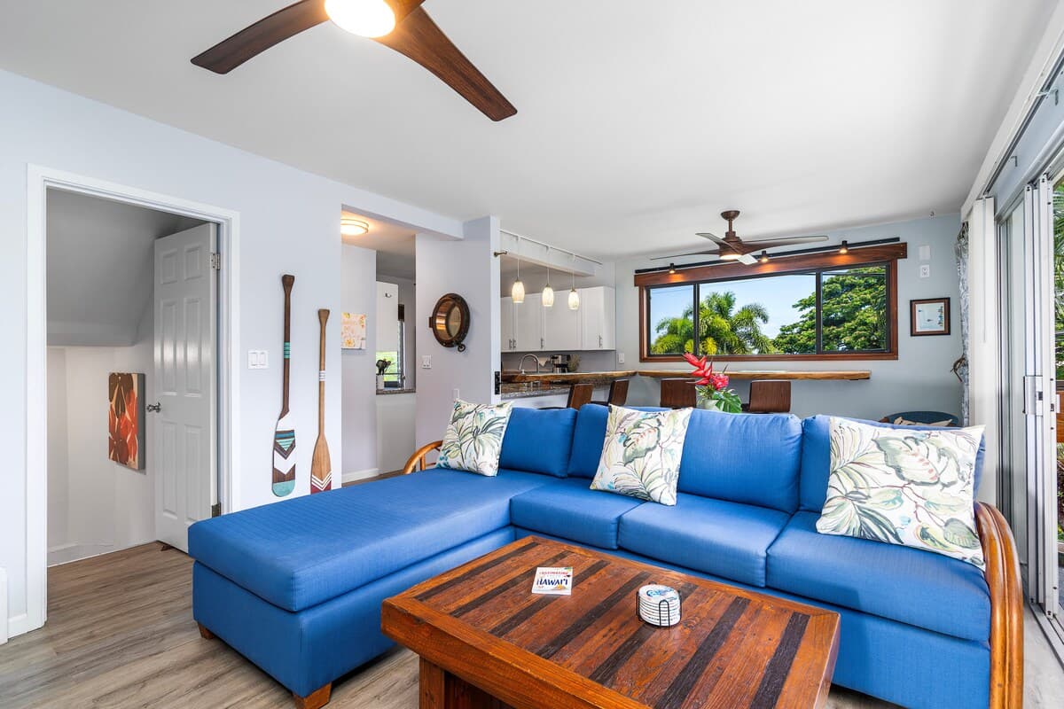 Townhouse in Kailua-Kona · ★4.95 · 1 bedroom · 2 beds · 1.5 baths - Photo 3