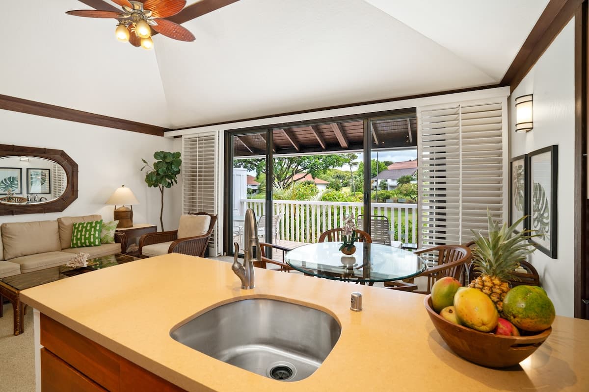 Condo in Koloa · ★4.76 · 1 bedroom · 2 beds · 1 bath - Photo 1