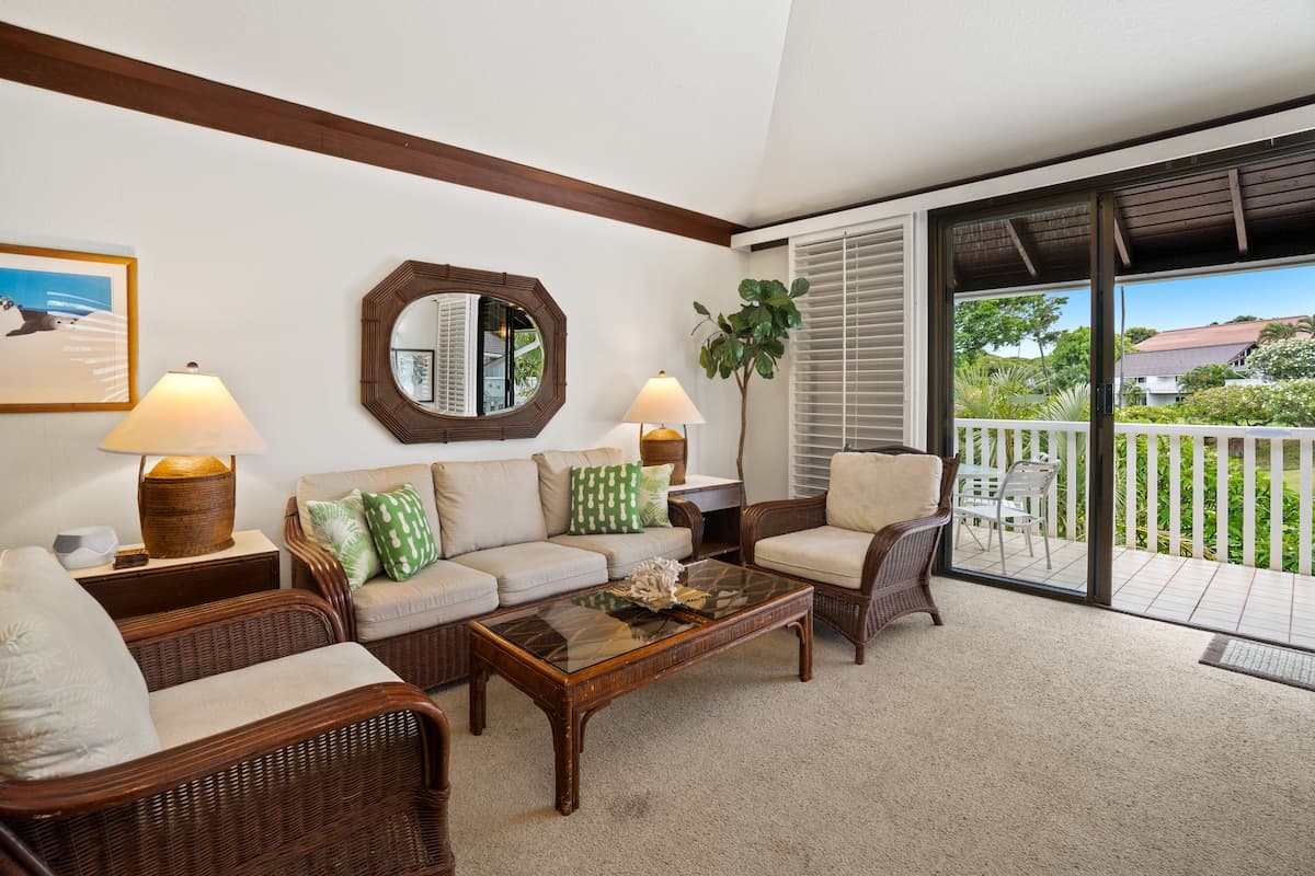 Condo in Koloa · ★4.76 · 1 bedroom · 2 beds · 1 bath - Photo 4