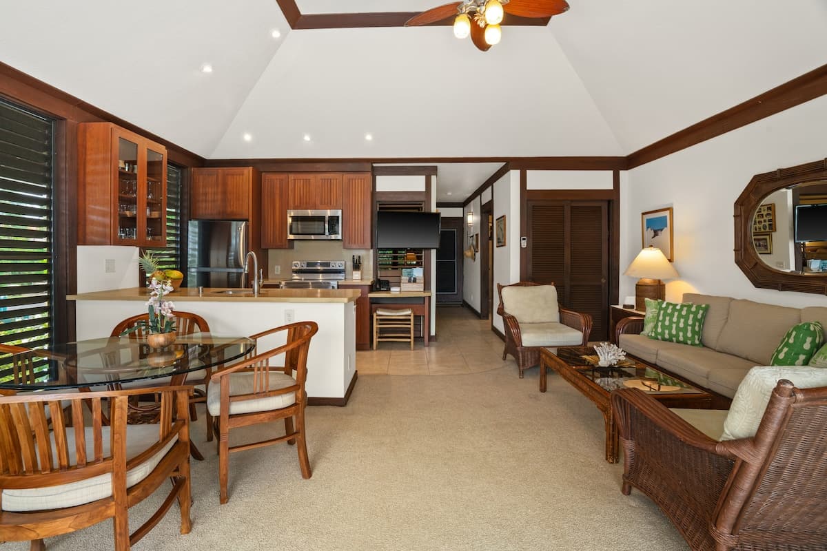 Condo in Koloa · ★4.76 · 1 bedroom · 2 beds · 1 bath - Photo 5