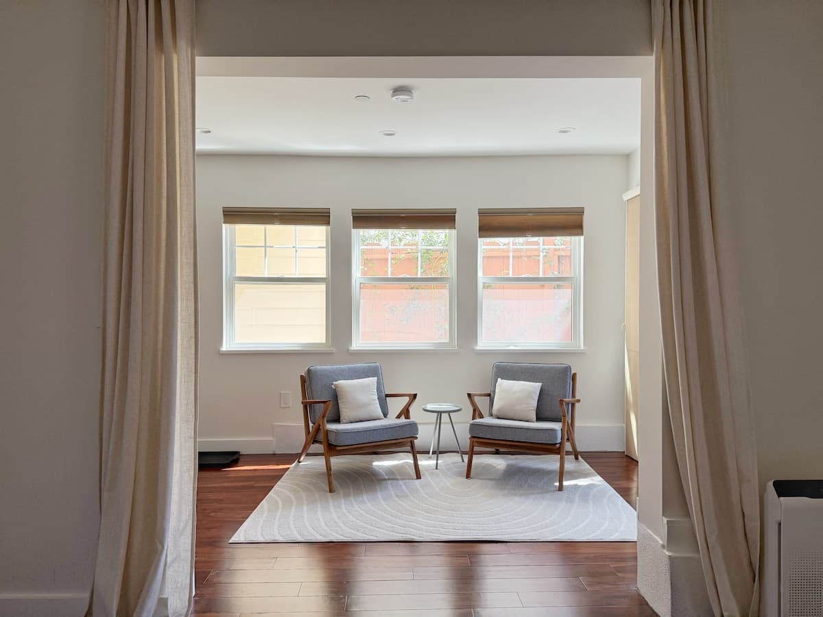 Garden Victorian Suite in Dogpatch - Photo 1