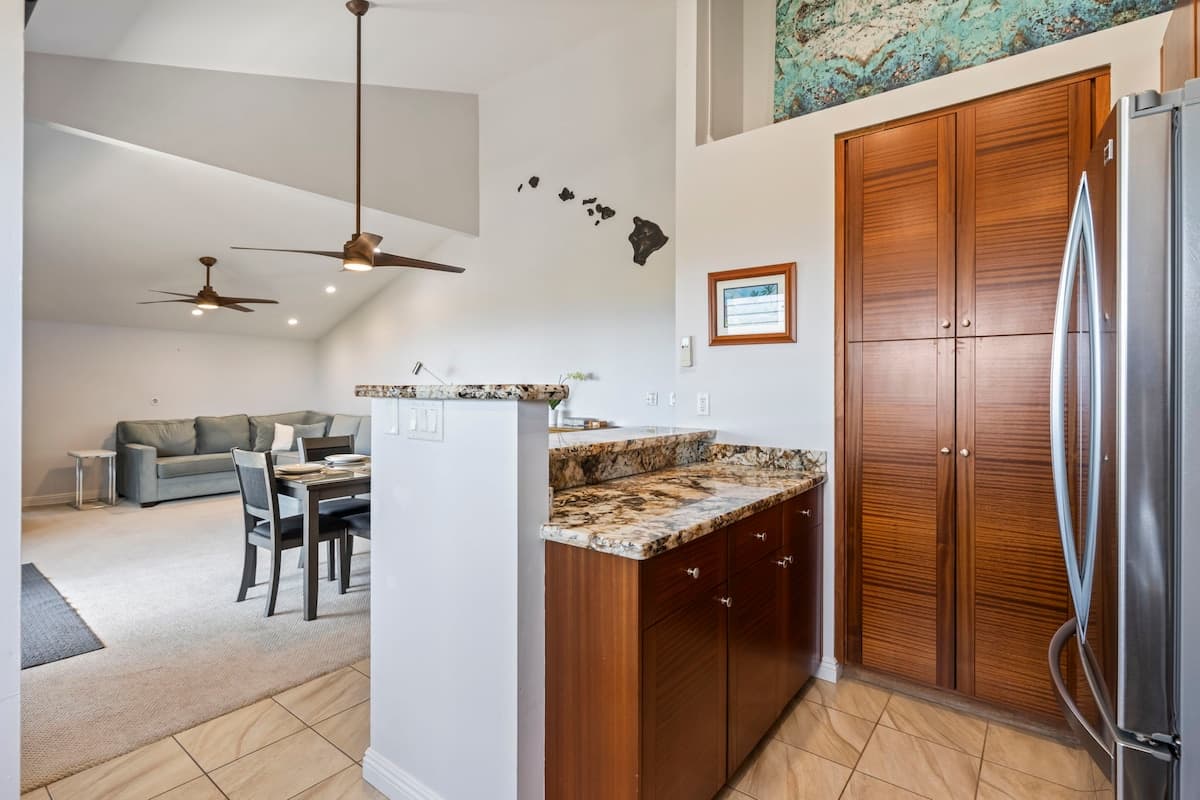 Condo in Wailea · ★4.95 · 1 bedroom · 3 beds · 2 baths - Photo 4