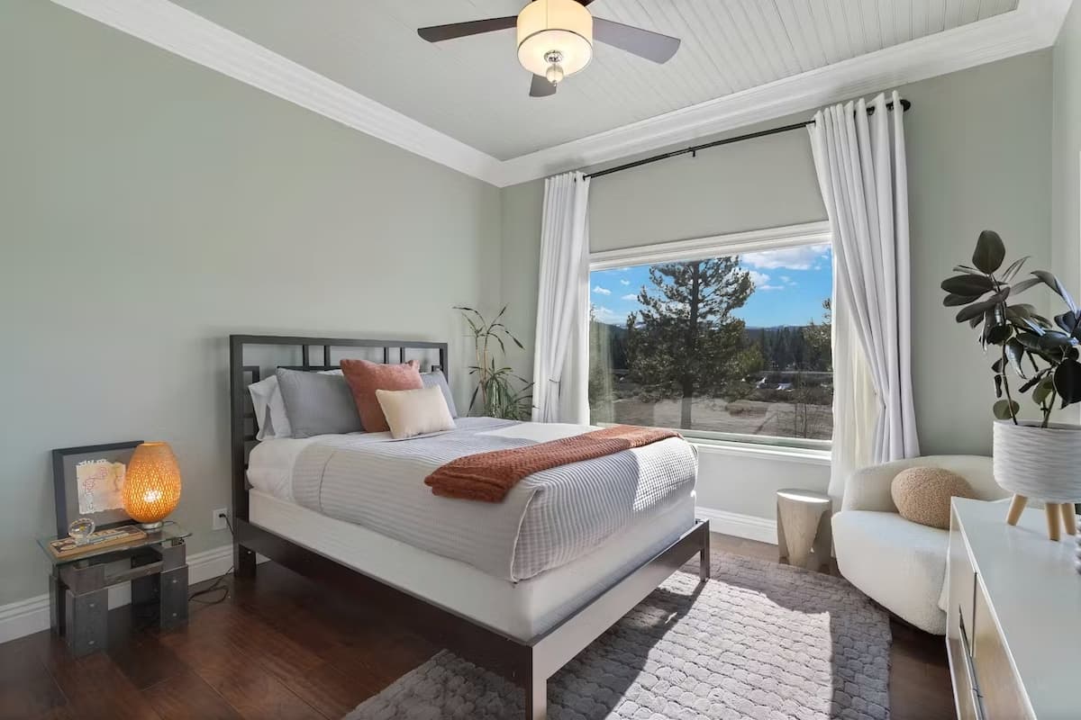 River-View Home with Hot Tub & Half Acre - Photo 5