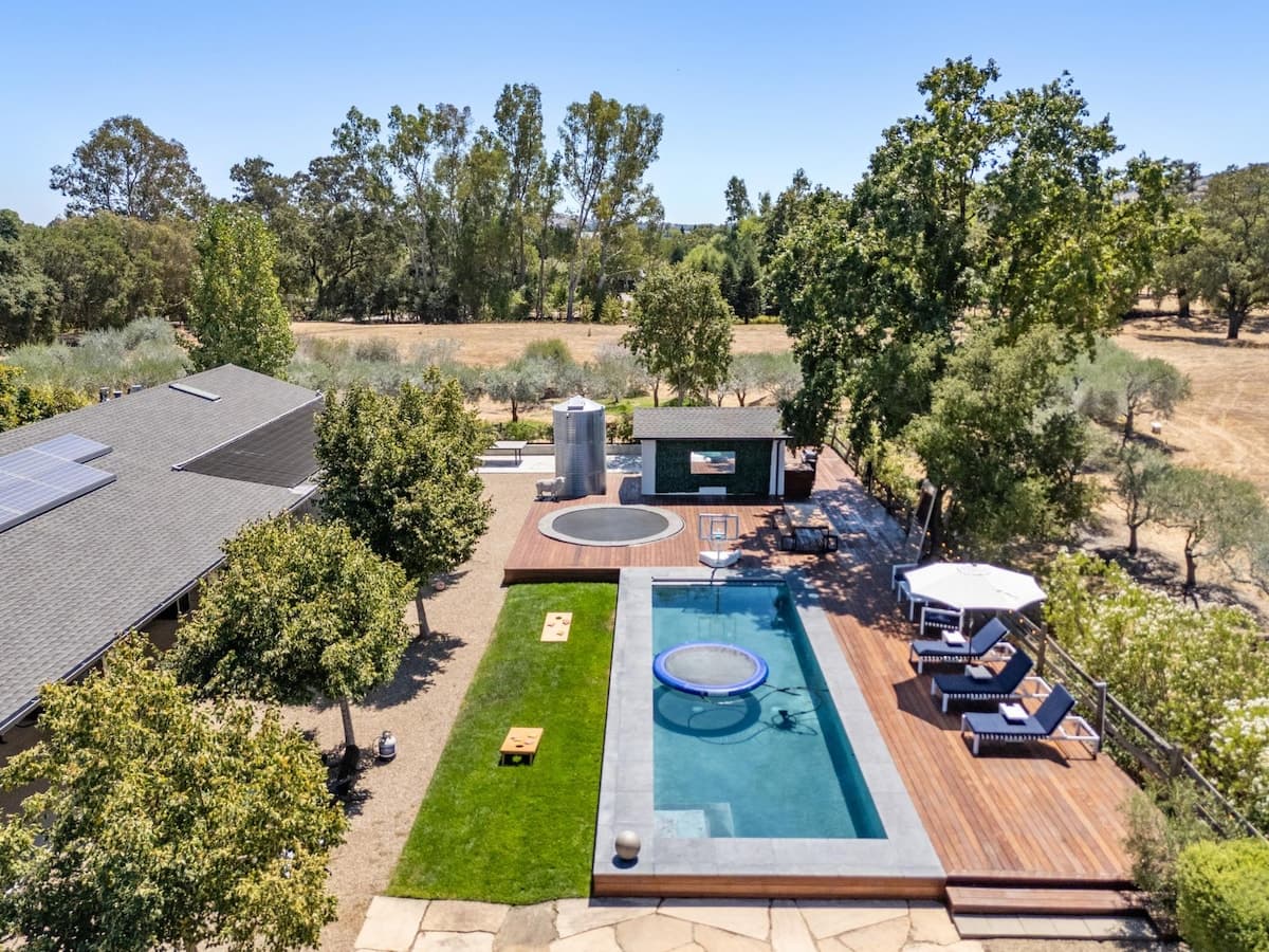 Eames-Style Farmhouse, Pool & Vineyards - Photo 5