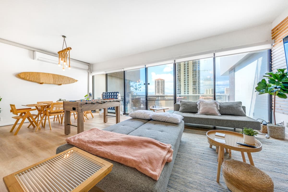 Downtown Spacious 1B Apt Washer Parking Patio! - Photo 2