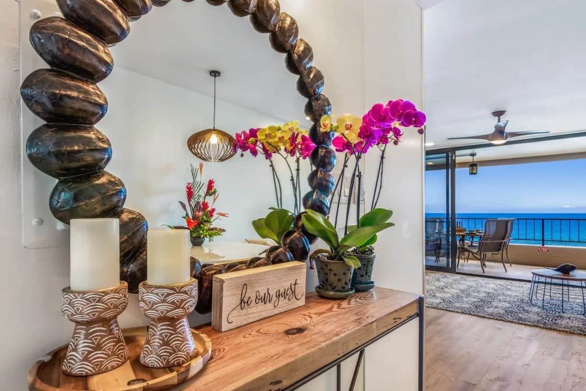 Condo in Lahaina · ★5.0 · 1 bedroom · 2 beds · 1 bath - Photo 4