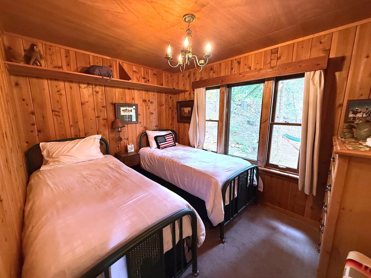 Steps to Lake Tahoe Cabin with Deck & Views - Photo 3
