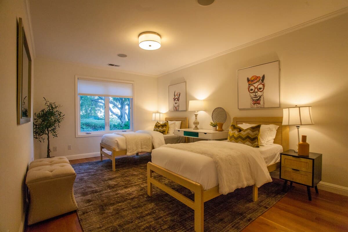 Elegant Hillside Estate Near Stanford & Tech HQs - Photo 4