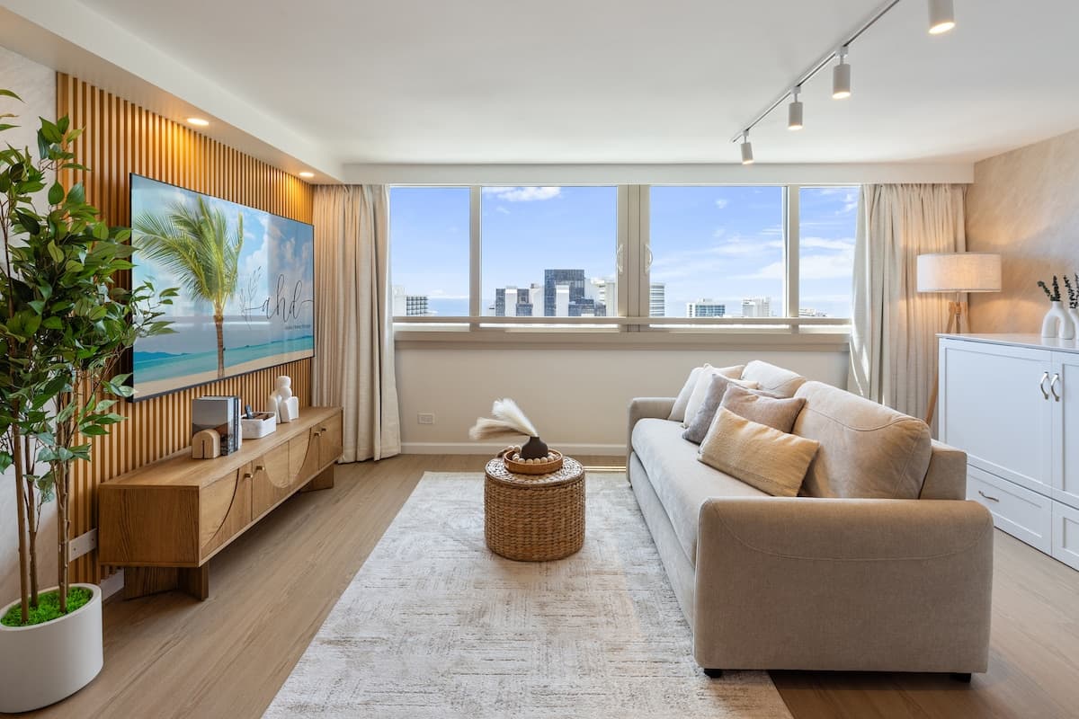 Oceanview Luxe Retreat – Modern Coastal Elegance - Photo 1