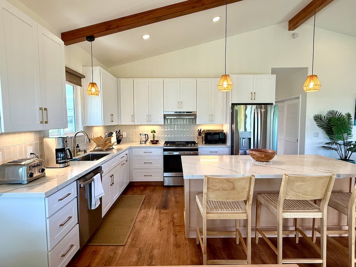 Home in Kapaa · ★5.0 · 2 bedrooms · 4 beds · 2 baths - Photo 4