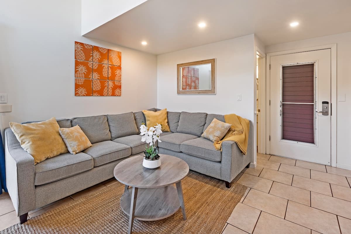Condo in Kihei · ★4.5 · 3 bedrooms · 5 beds · 2 baths - Photo 5