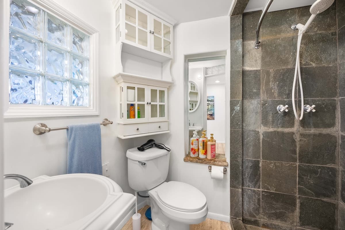 Ocean View Studio with private balcony - Photo 3
