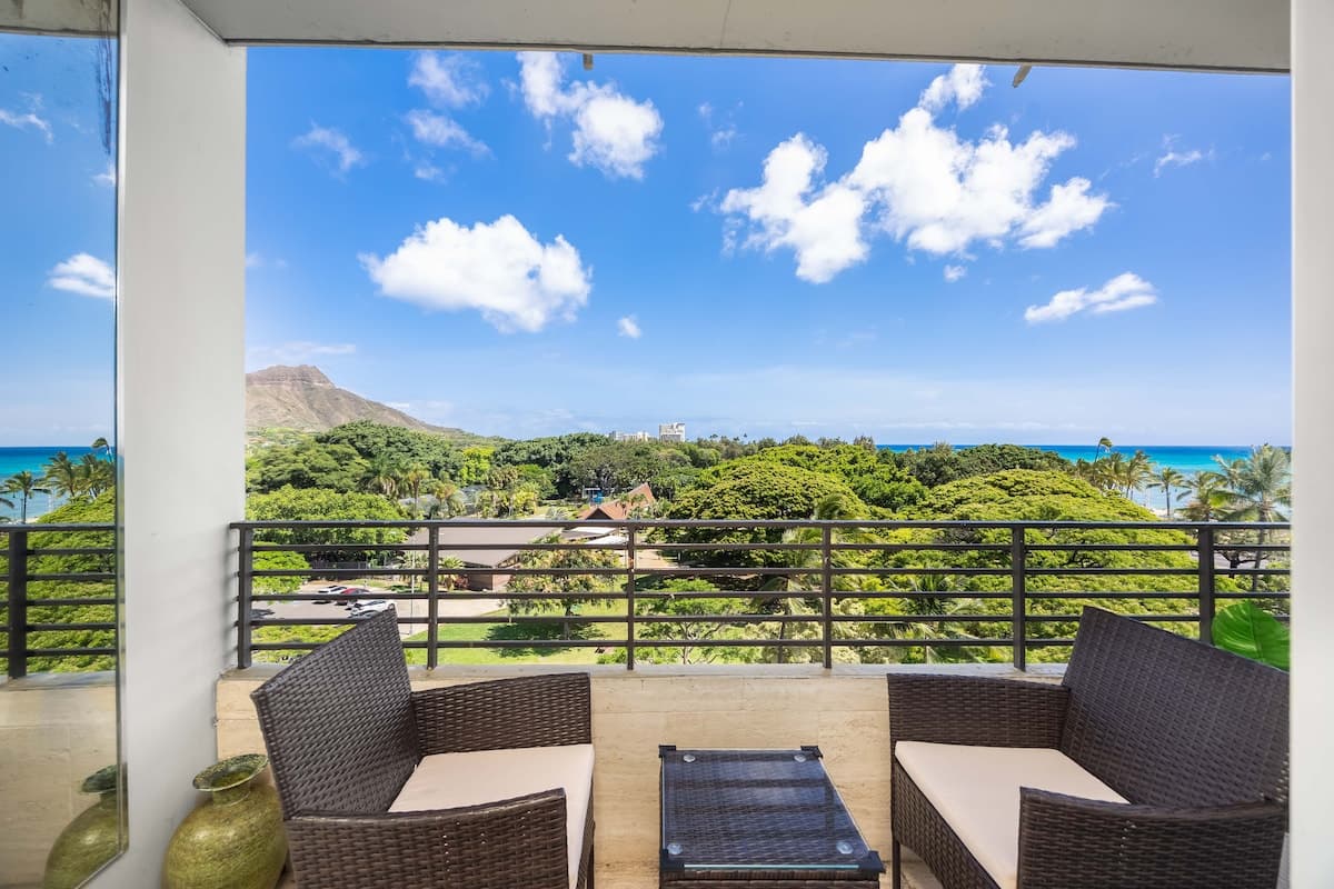 Ocean View Studio with private balcony - Photo 1