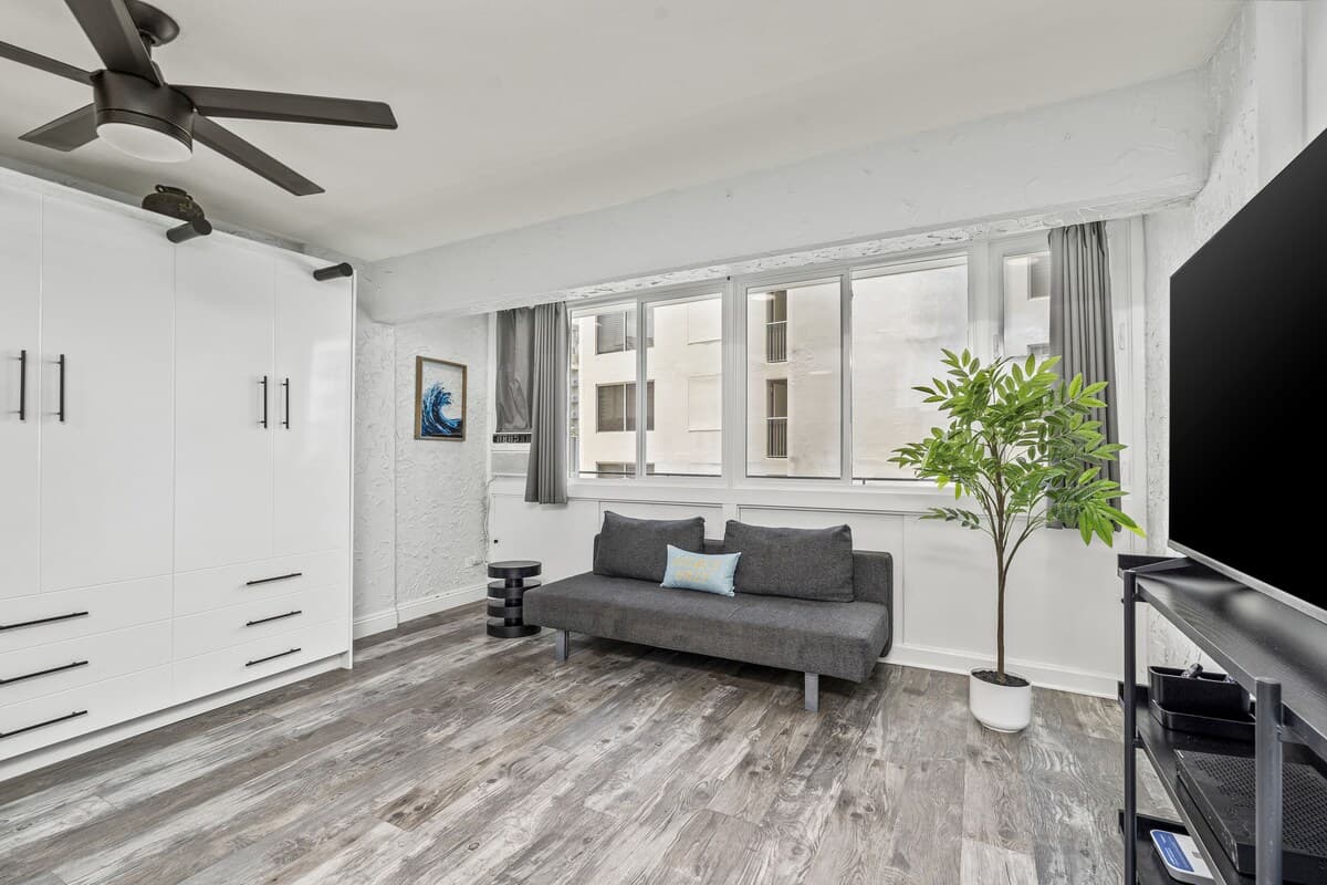 1 Block from Beach in the Heart of Waikiki! NH602 - Photo 3