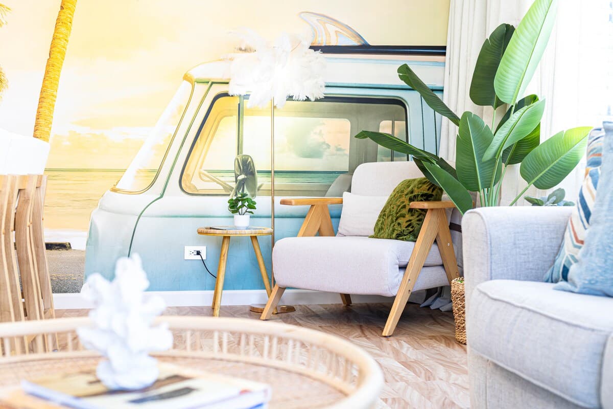 NEW Remodeled • 3 Min Walk to Beach • Rooftop Pool - Photo 4