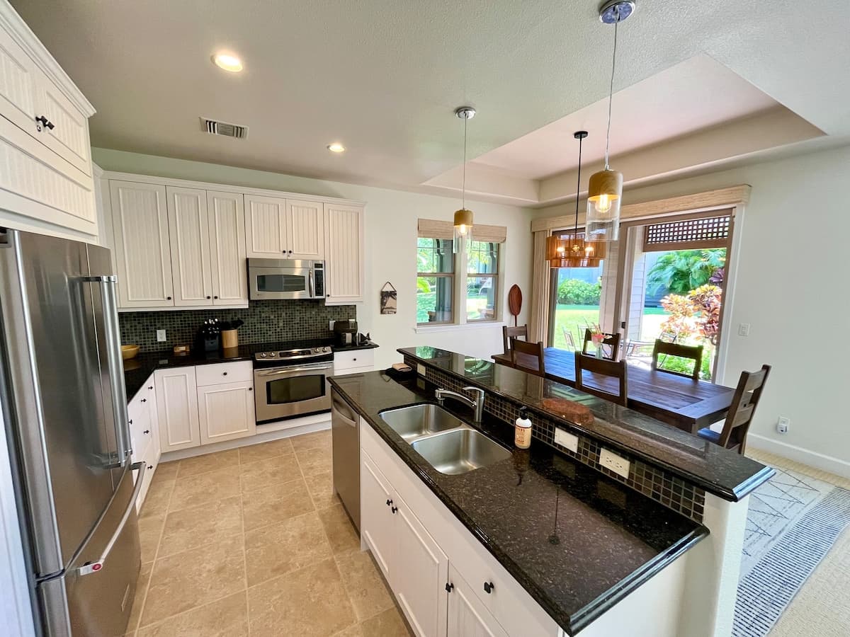Townhouse in Waimea · ★5.0 · 2 bedrooms · 2 beds · 2 baths - Photo 4