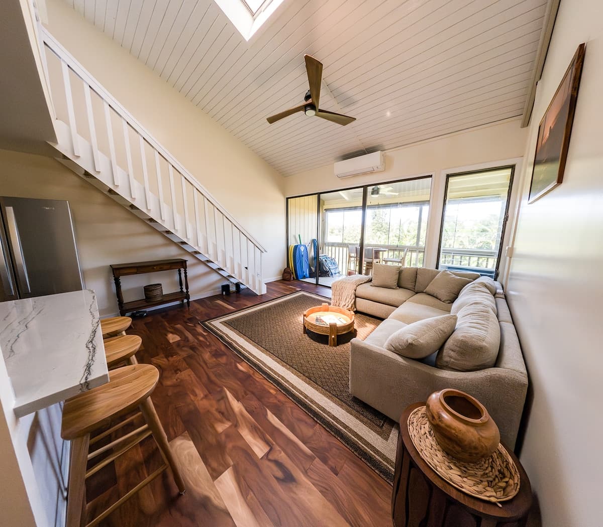 Townhouse in Kahuku · ★5.0 · 1 bedroom · 4 beds · 2.5 private baths - Photo 3