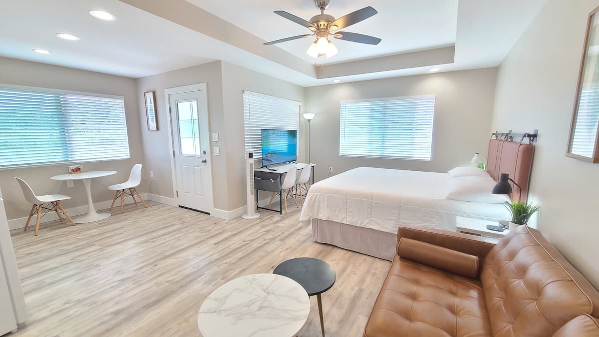 Home in Keaau · ★5.0 · 1 bedroom · 1 bed · 1 private bath - Photo 2