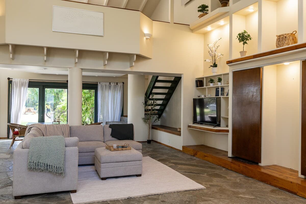 Home in Kailua · ★4.91 · 4 bedrooms · 5 beds · 3 private baths - Photo 3