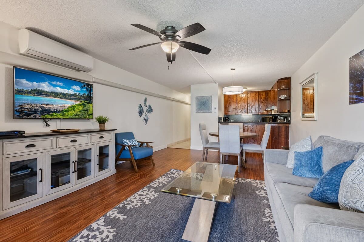 Condo in Kihei · ★4.84 · 1 bedroom · 2 beds · 2 baths - Photo 2