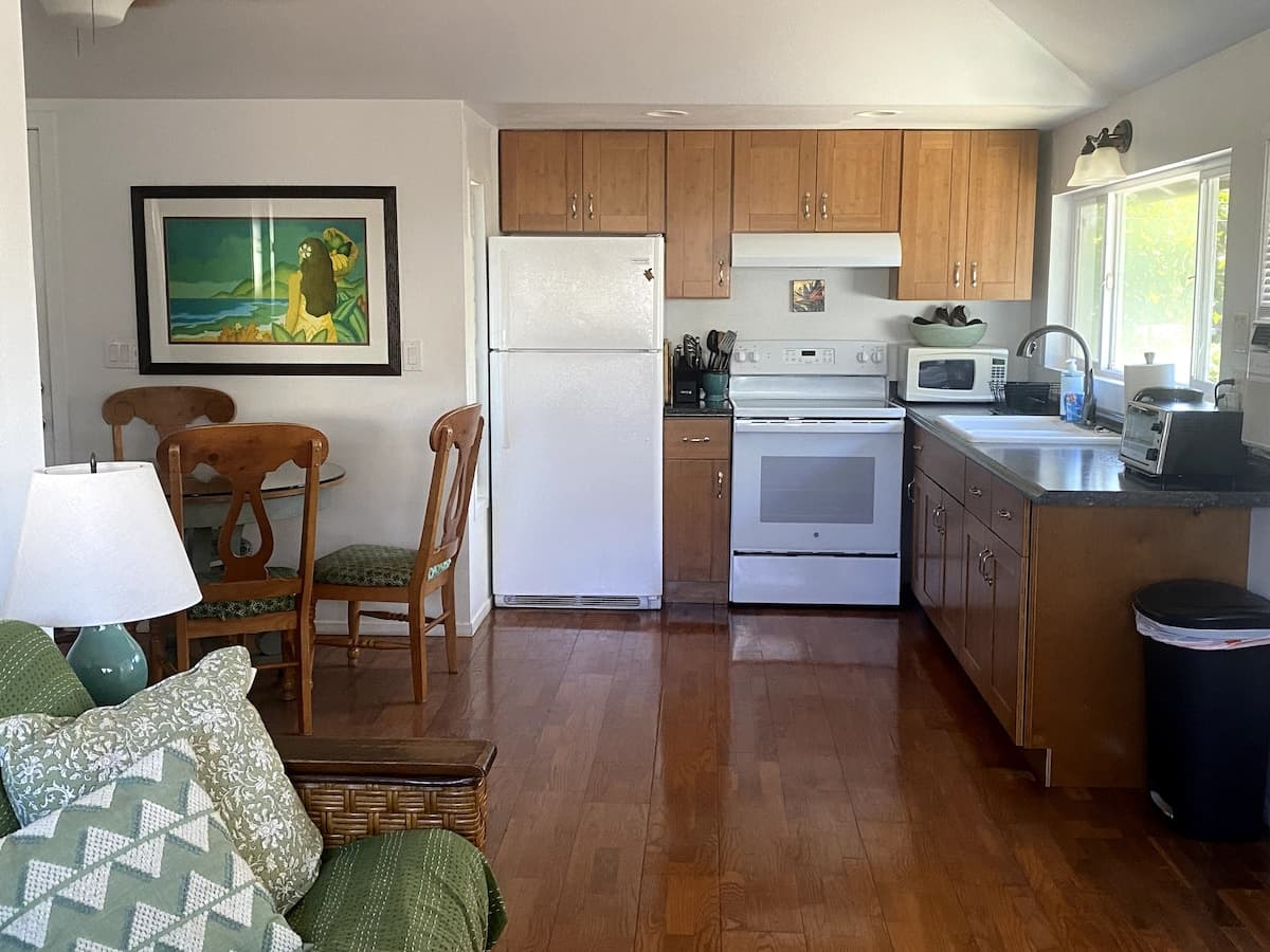 Home in Paia · ★4.72 · 1 bedroom · 1 bed · 1 bath - Photo 5