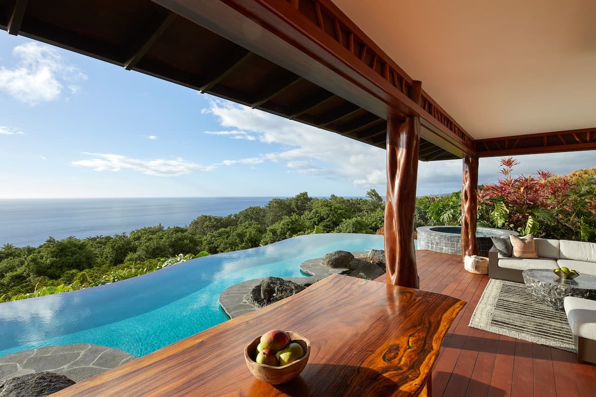 Home in Holualoa · ★4.99 · 4 bedrooms · 4 beds · 4 baths - Photo 1