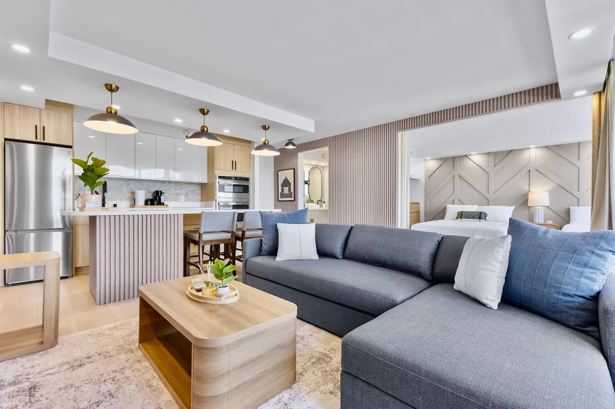 19F-Newly Renovated Banyan- Stunning 1BR/Parking - Photo 1