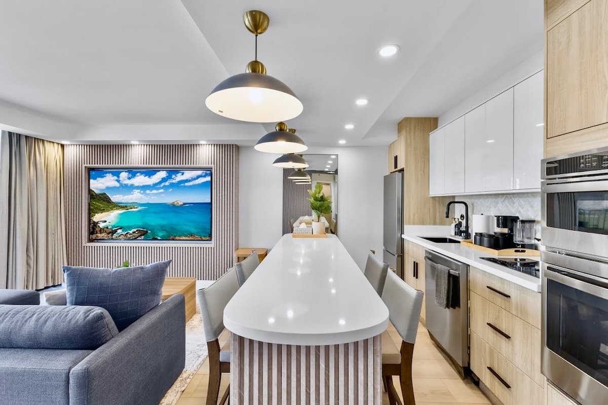 19F-Newly Renovated Banyan- Stunning 1BR/Parking - Photo 2