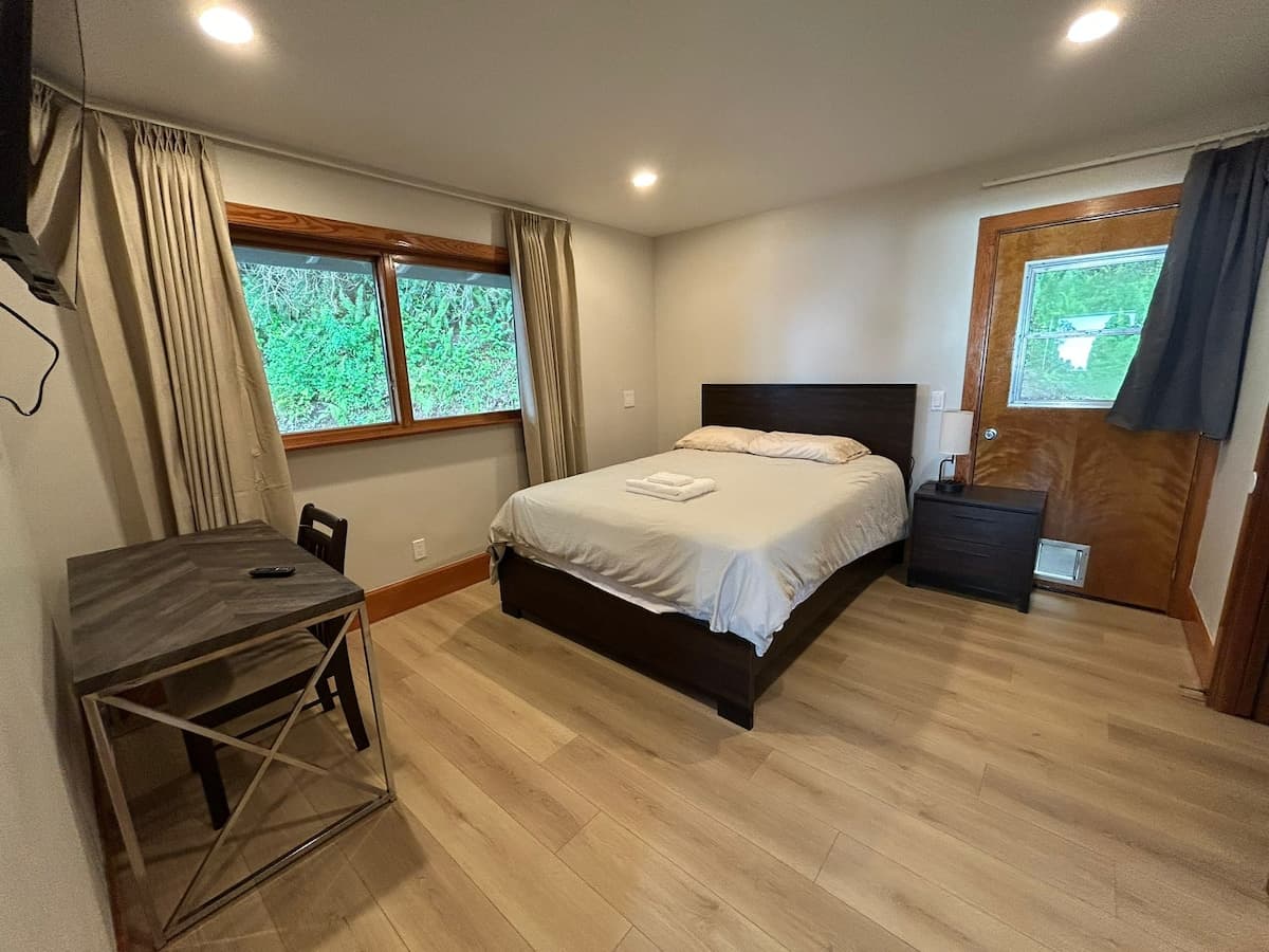 Cabin in Holualoa · ★4.8 · 3 bedrooms · 3 beds · 2 private baths - Photo 1