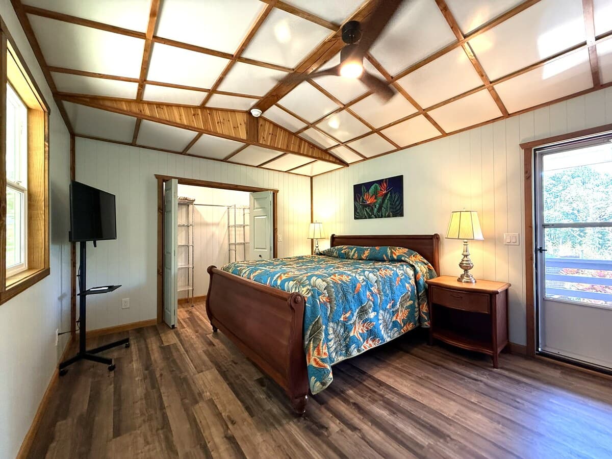 Guesthouse in Honokaa · ★5.0 · 1 bedroom · 1 bed · 1 private bath - Photo 1