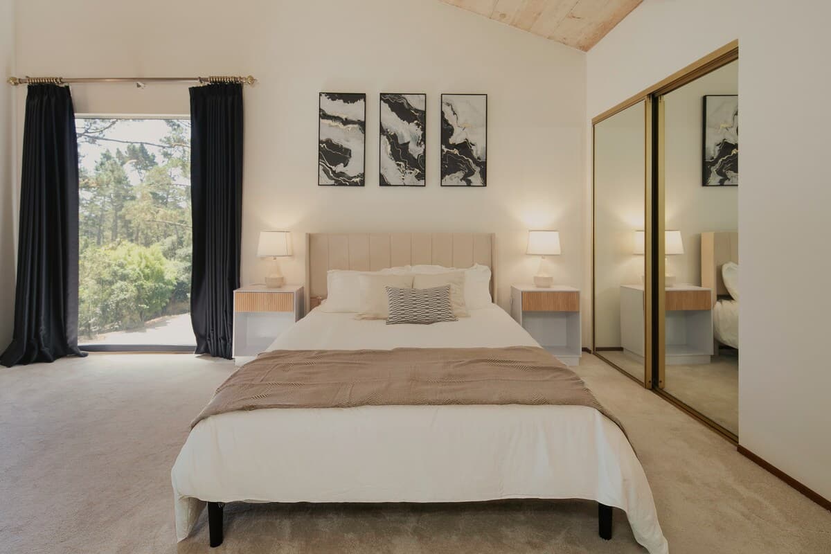 Sun-Filled Monterey Retreat Near Aquarium & Beach - Photo 1