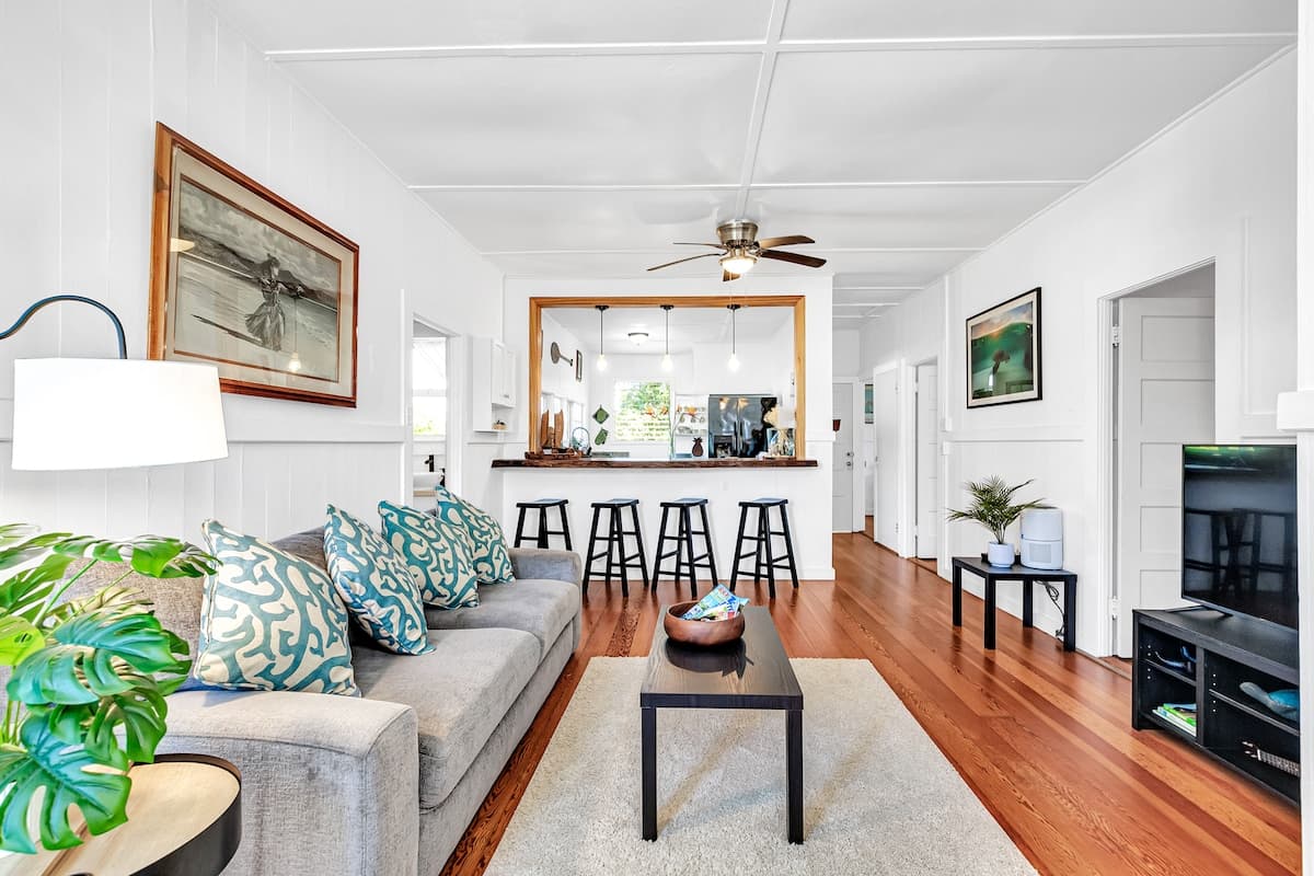 Home in Hilo · ★4.93 · 4 bedrooms · 4 beds · 2 baths - Photo 1