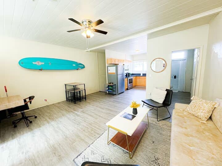 Hilo Town Oasis | 2 Bedroom | Walkable - Photo 3