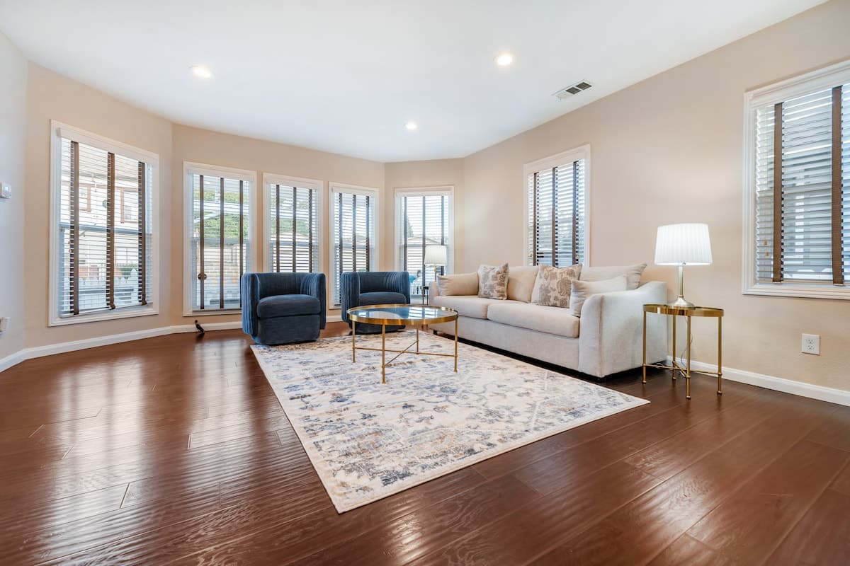 Luxury Pool Retreat w/ Chef's Kitchen & Game Room - Photo 4