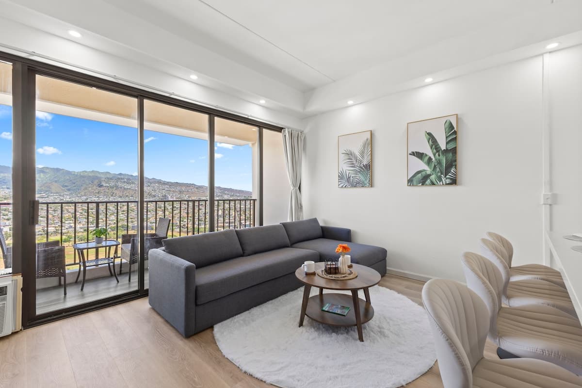 Fully Renovated Penthouse,Panoramic Sunrise,FreePK - Photo 5