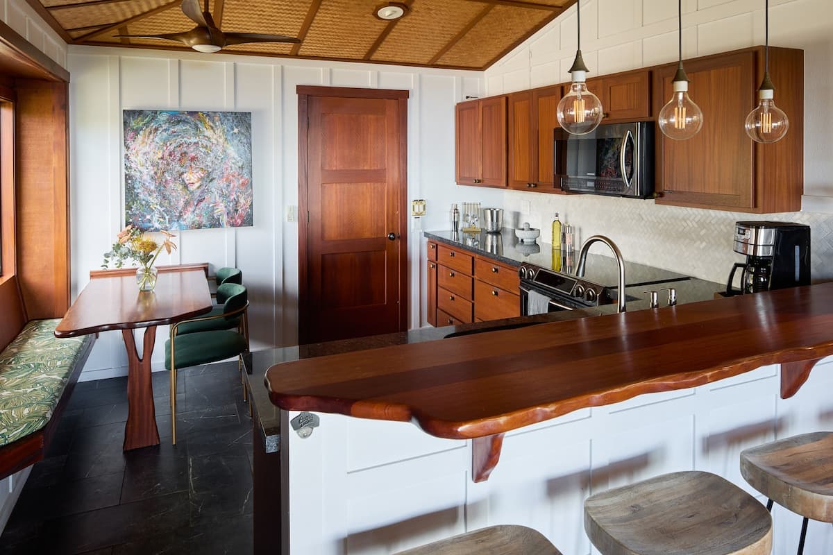 Home in Holualoa · ★4.98 · 2 bedrooms · 2 beds · 2 baths - Photo 5