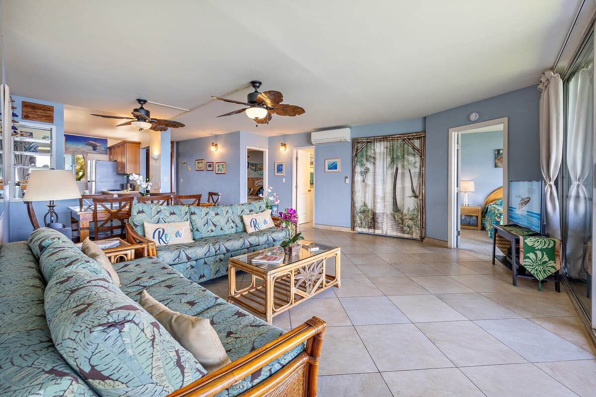 Condo in Kihei · ★4.8 · 3 bedrooms · 5 beds · 2 baths - Photo 2