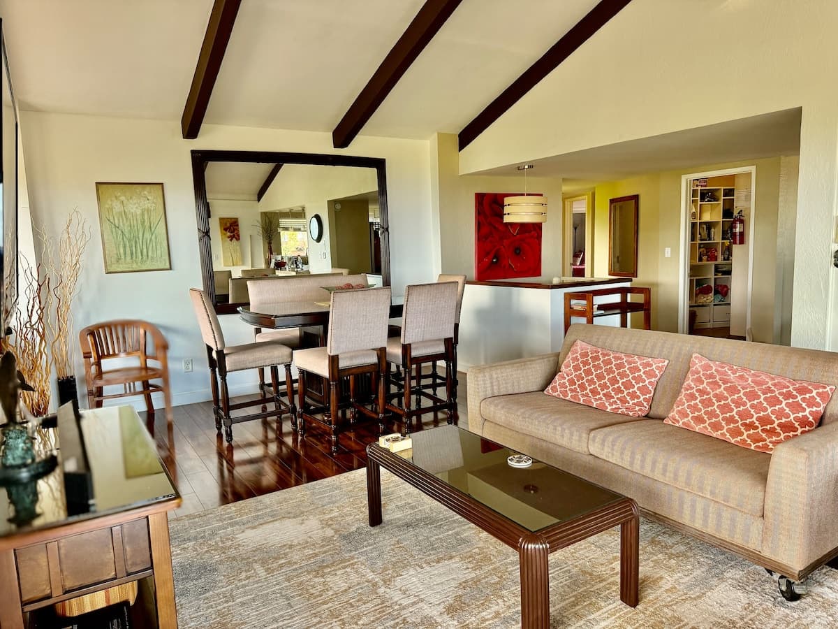 Home in Kihei · ★4.93 · 3 bedrooms · 4 beds · 2 baths - Photo 4
