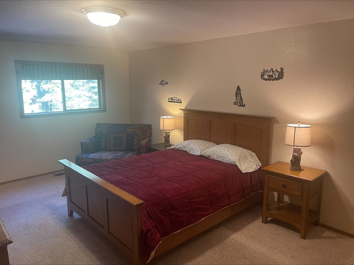 Spacious Tahoe Vista Cabin with Fireplace & Grill - Photo 2