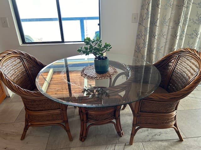 Home in Captain Cook · ★4.97 · 1 bedroom · 1 bed · 1 bath - Photo 3